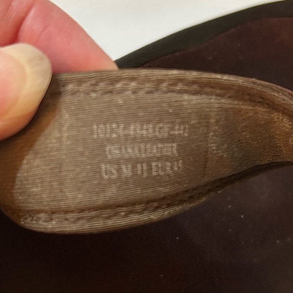 Olukai Brown Leather Flip Flops Spanish Brown Size 11 EUC - Picture 5 of 9